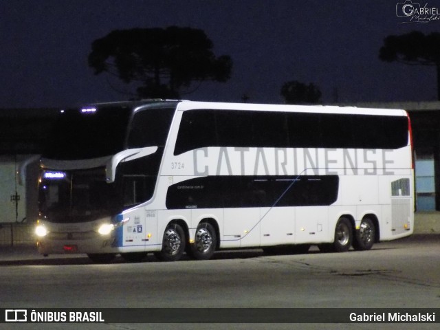 Auto Viação Catarinense 3724 na cidade de Curitiba, Paraná, Brasil, por Gabriel Michalski. ID da foto: 8366113.