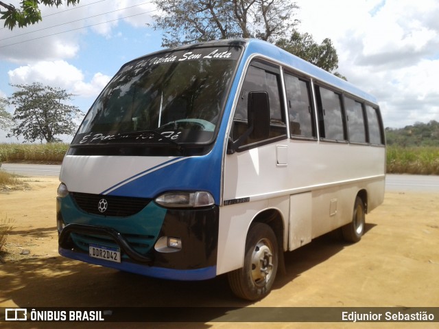 Ônibus Particulares 2D42 na cidade de Carpina, Pernambuco, Brasil, por Edjunior Sebastião. ID da foto: 8367485.