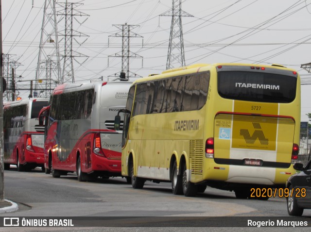 Viação Itapemirim 5727 na cidade de São José dos Campos, São Paulo, Brasil, por Rogerio Marques. ID da foto: 8369923.