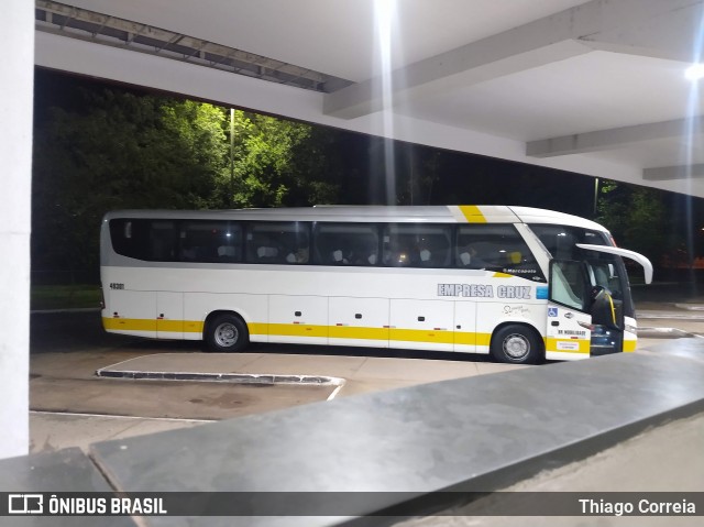Empresa Cruz 49301 na cidade de Catanduva, São Paulo, Brasil, por Thiago Correia. Número da foto: #8371075.
