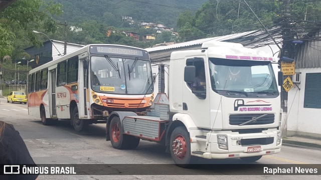 Petro Ita Transportes Coletivos de Passageiros 2052 na cidade de Petrópolis, Rio de Janeiro, Brasil, por Raphael Neves. ID da foto: 8374553.