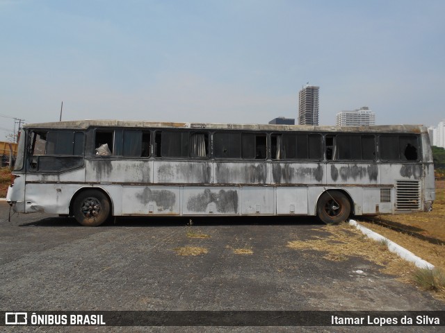 Sucata e Desmanches 7301 na cidade de Goiânia, Goiás, Brasil, por Itamar Lopes da Silva. ID da foto: 8373335.