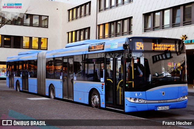 MVG - Münchner Verkehrsgesellschaft 5423 na cidade de Munich, Bavaria, Alemanha, por Franz Hecher. ID da foto: 8375499.