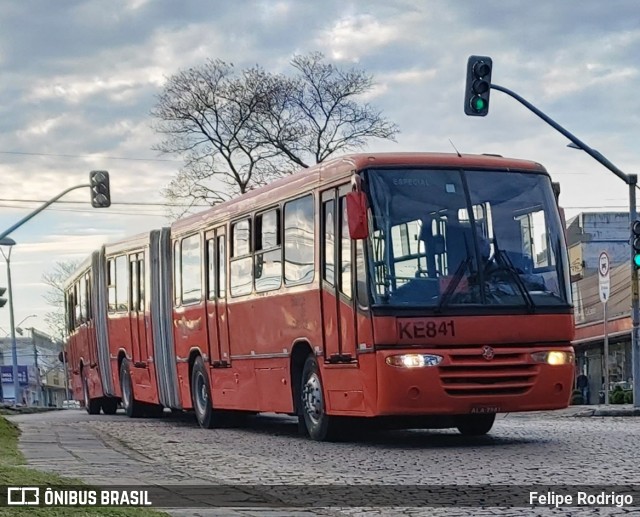 Viação Tamandaré KE841 na cidade de Curitiba, Paraná, Brasil, por Felipe Rodrigo. ID da foto: 8377218.