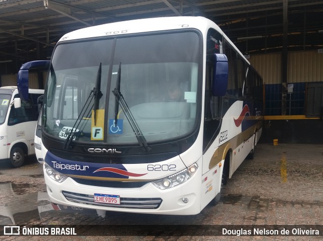 Taipastur Transportes Turísticos 6202 na cidade de Barueri, São Paulo, Brasil, por Douglas Nelson de Oliveira. Número da foto: #8378145.