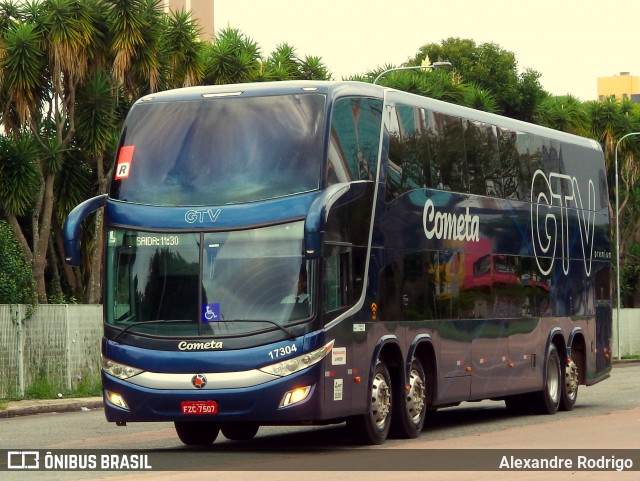 Viação Cometa 17304 na cidade de Curitiba, Paraná, Brasil, por Alexandre Rodrigo. ID da foto: 8376714.