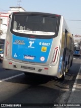 Transwolff Transportes e Turismo 6 6807 na cidade de São Paulo, São Paulo, Brasil, por LUIS FELIPE CANDIDO NERI. Número da foto: #:id.