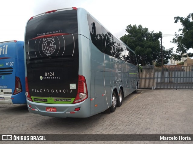 Viação Garcia 8424 na cidade de São José dos Campos, São Paulo, Brasil, por Marcelo Horta. Número da foto: #8332227.