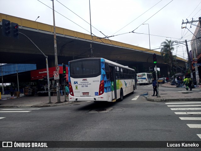 EUSA - Empresa Urbana de Santo André 05 706 na cidade de Santo André, São Paulo, Brasil, por Lucas Kaneko. Número da foto: #8332671.