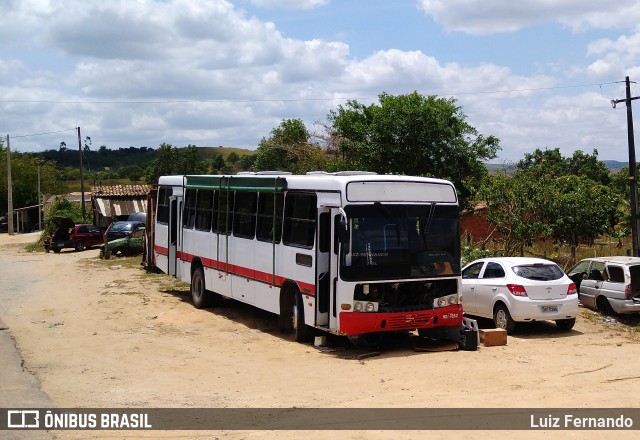 Ônibus Particulares 7652 na cidade de Cajueiro, Alagoas, Brasil, por Luiz Fernando. Número da foto: #8385888.