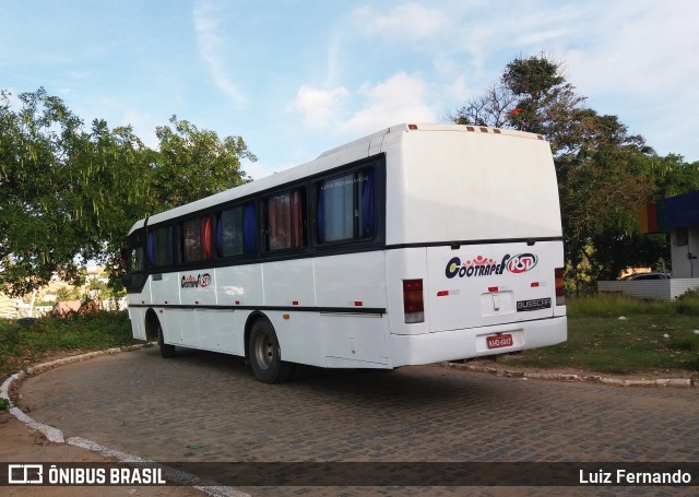 Cootrapef 002 na cidade de Barreiros, Pernambuco, Brasil, por Luiz Fernando. Número da foto: #8385939.