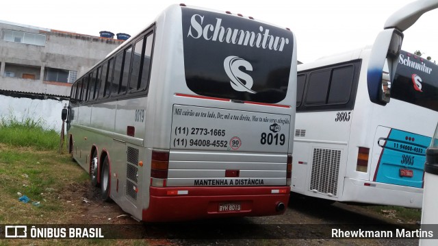 Expresso Schumitur 8019 na cidade de Embu das Artes, São Paulo, Brasil, por Rhewkmann Martins. Número da foto: #8385140.