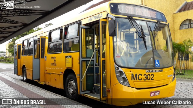 Auto Viação Mercês MC302 na cidade de Curitiba, Paraná, Brasil, por Lucas Weber Calizario. Número da foto: #8390499.