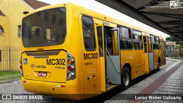 Auto Viação Mercês MC302 na cidade de Curitiba, Paraná, Brasil, por Lucas Weber Calizario. ID da foto: 8390495.