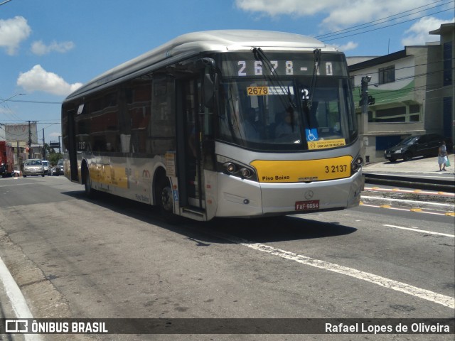 Viação Metrópole Paulista - Zona Leste 3 2137 na cidade de São Paulo, São Paulo, Brasil, por Rafael Lopes de Oliveira. ID da foto: 8391238.