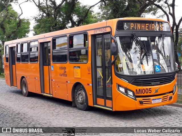 Auto Viação Mercês MI005 na cidade de Curitiba, Paraná, Brasil, por Lucas Weber Calizario. ID da foto: 8394386.