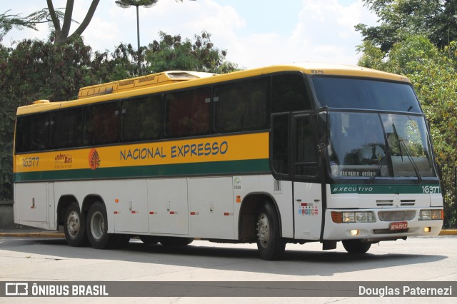 Nacional Expresso 16377 na cidade de São Paulo, São Paulo, Brasil, por Douglas Paternezi. ID da foto: 8393462.