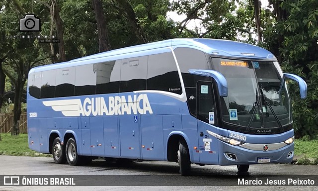 Viação Águia Branca 32850 na cidade de Salvador, Bahia, Brasil, por Marcio Jesus Peixoto. Número da foto: #8392979.