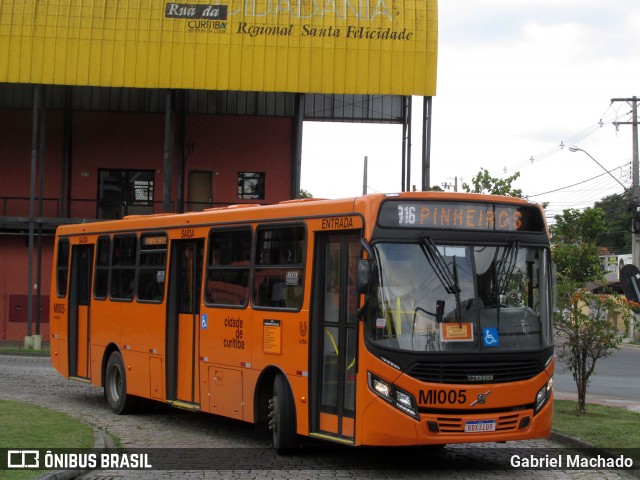 Auto Viação Mercês MI005 na cidade de Curitiba, Paraná, Brasil, por Gabriel Machado. ID da foto: 8393007.