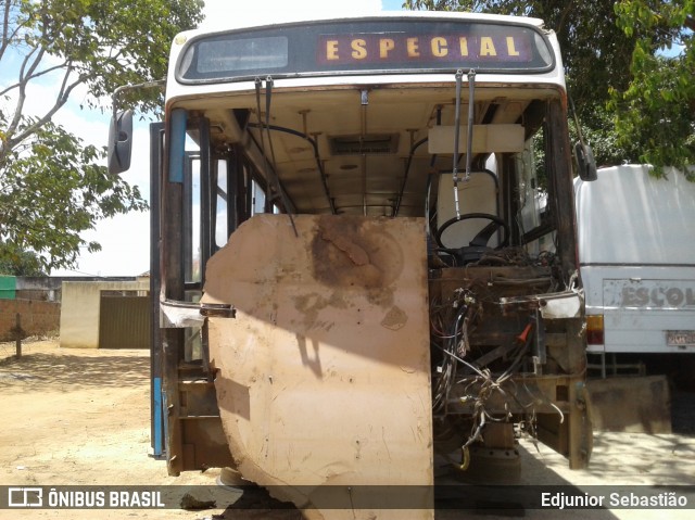 Sucata e Desmanches 5112 na cidade de Carpina, Pernambuco, Brasil, por Edjunior Sebastião. Número da foto: #8398460.