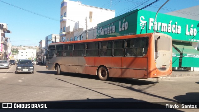 Ônibus Particulares 589 na cidade de Barra da Estiva, Bahia, Brasil, por Flávio  Santos. ID da foto: 8400175.