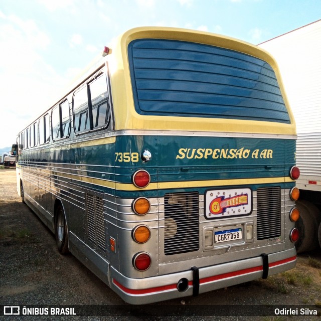 Ônibus Particulares 7358 na cidade de São Paulo, São Paulo, Brasil, por Odirlei Silva. ID da foto: 8399121.