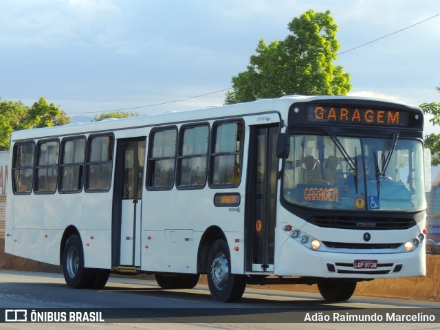 Ônibus Particulares Ex - RJ 128.300 na cidade de Belo Horizonte, Minas Gerais, Brasil, por Adão Raimundo Marcelino. ID da foto: 8403942.