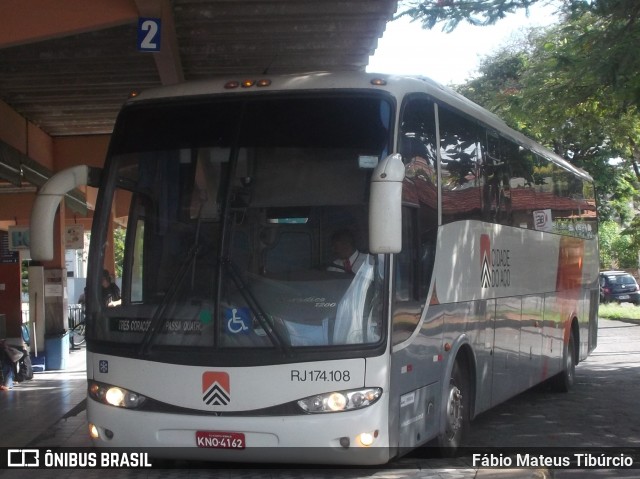 Viação Cidade do Aço RJ 174.108 na cidade de Três Corações, Minas Gerais, Brasil, por Fábio Mateus Tibúrcio. Número da foto: #8406728.