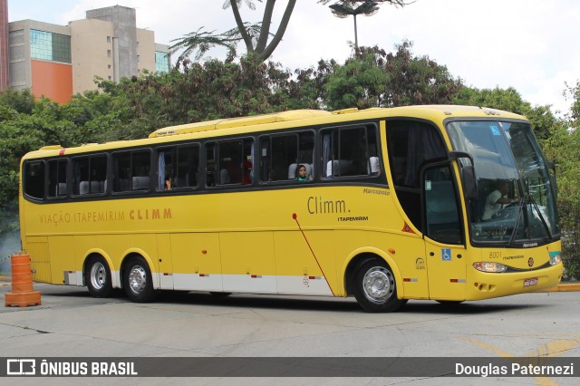 Viação Itapemirim 8001 na cidade de São Paulo, São Paulo, Brasil, por Douglas Paternezi. ID da foto: 8409943.