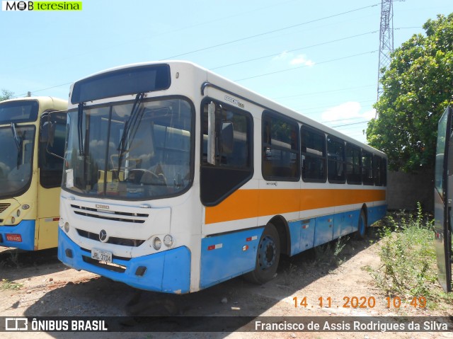 Escolares 6105 na cidade de Teresina, Piauí, Brasil, por Francisco de Assis Rodrigues da Silva. Número da foto: #8410306.