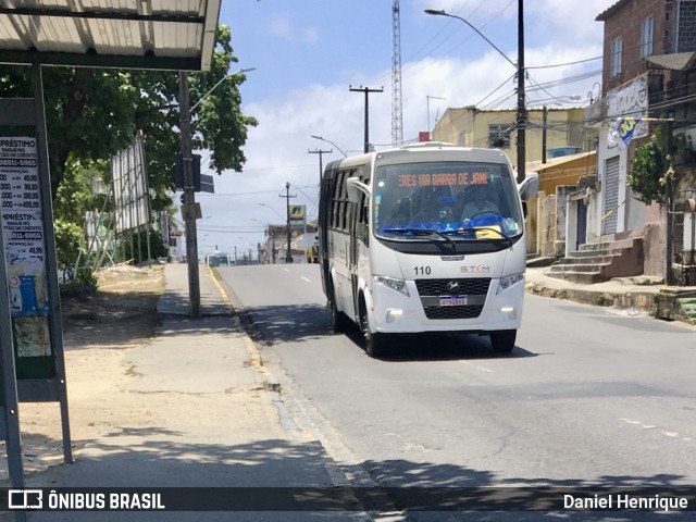 STCM - Sistema de Transporte Complementar Metropolitano 110 na cidade de Jaboatão dos Guararapes, Pernambuco, Brasil, por Daniel Henrique. Número da foto: #8335860.