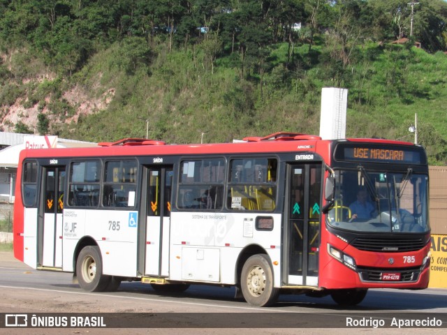 Ônibus Particulares 785 na cidade de Conselheiro Lafaiete, Minas Gerais, Brasil, por Rodrigo  Aparecido. Número da foto: #8412553.