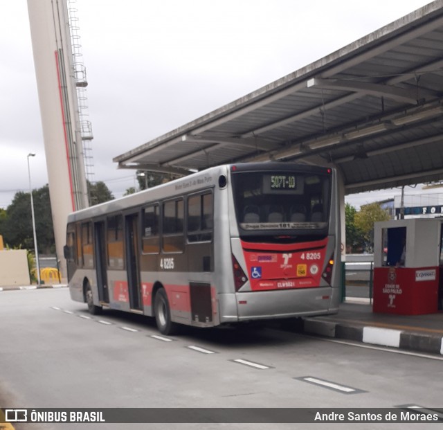 Express Transportes Urbanos Ltda 4 8205 na cidade de São Paulo, São Paulo, Brasil, por Andre Santos de Moraes. Número da foto: #8342332.