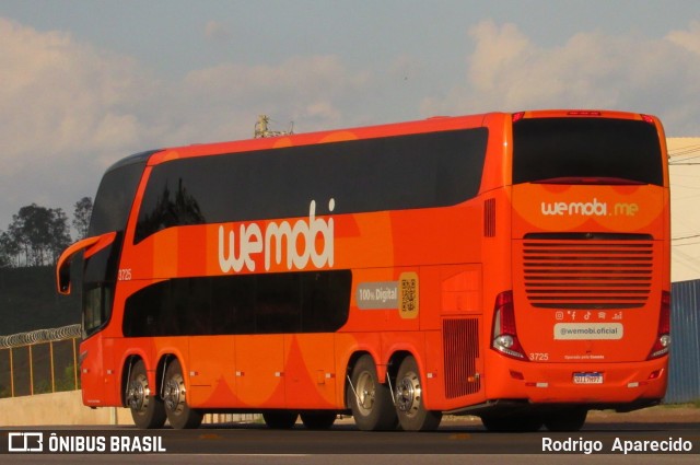 We Mobi 3725 na cidade de Conselheiro Lafaiete, Minas Gerais, Brasil, por Rodrigo  Aparecido. Número da foto: #8349479.