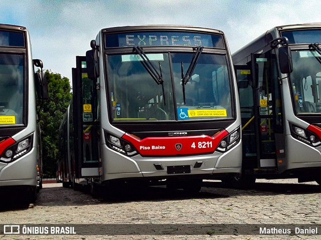 Express Transportes Urbanos Ltda 4 8211 na cidade de São Paulo, São Paulo, Brasil, por Matheus  Daniel. Número da foto: #8354442.