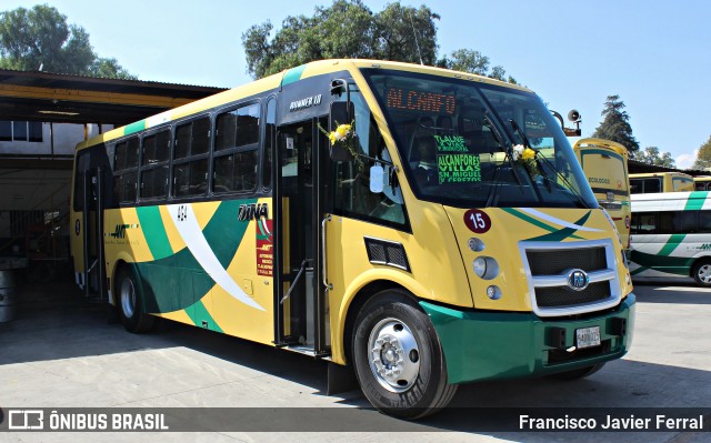 Autobuses México Tlalnepantla y Puntos Intermedios 15 na cidade de Cuautitlán Izcalli, Estado de México, México, por Francisco Javier Ferral. ID da foto: 8441571.