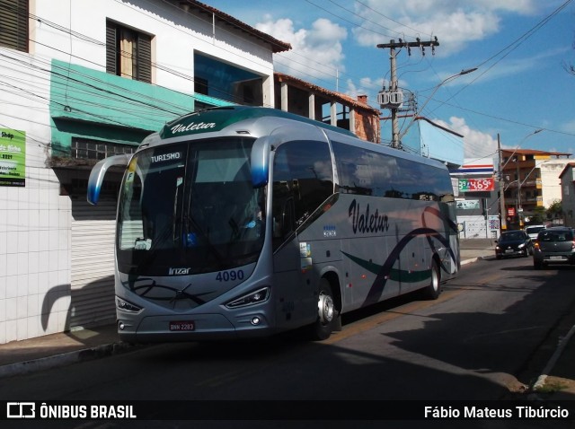 Valetur Transportes Locação e Turismo 4090 na cidade de Três Corações, Minas Gerais, Brasil, por Fábio Mateus Tibúrcio. Número da foto: #8443217.