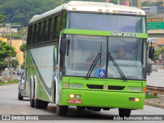 Ônibus Particulares 1823 na cidade de Belo Horizonte, Minas Gerais, Brasil, por Adão Raimundo Marcelino. ID da foto: 8445440.