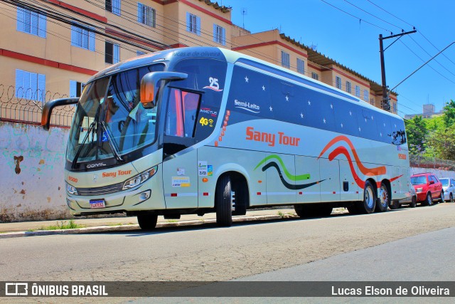 Sany Tour 9500 na cidade de São Paulo, São Paulo, Brasil, por Lucas Elson de Oliveira. Número da foto: #8449228.
