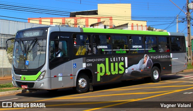 Viação Garcia 8095 na cidade de Londrina, Paraná, Brasil, por Vagner Valani. ID da foto: 8451049.