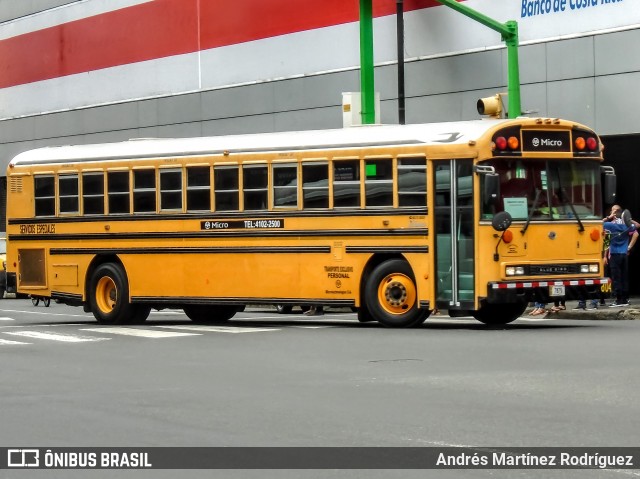 Autobuses sin identificación - Costa Rica  na cidade de Merced, San José, San José, Costa Rica, por Andrés Martínez Rodríguez. Número da foto: #8452929.