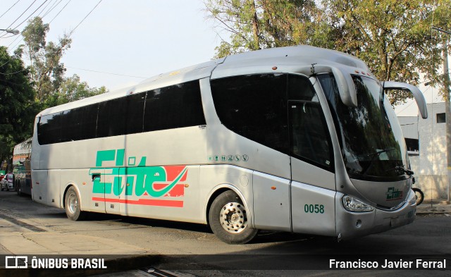 Élite 58 na cidade de Gustavo A. Madero, Ciudad de México, México, por Francisco Javier Ferral. Número da foto: #8451942.