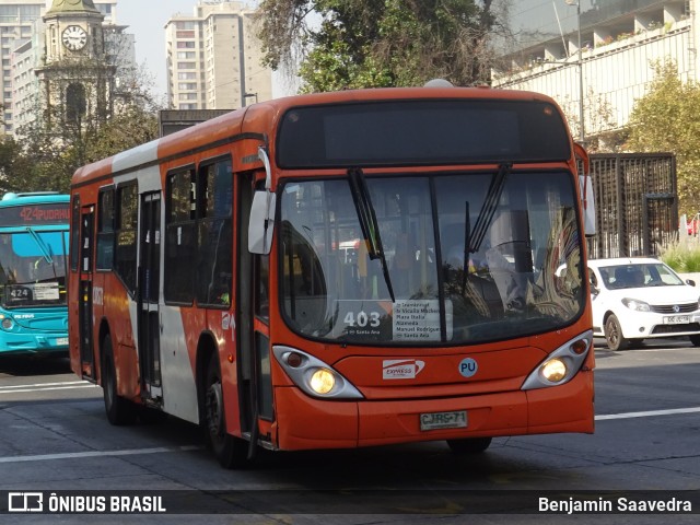 Express de Santiago Uno  na cidade de Santiago, Santiago, Metropolitana de Santiago, Chile, por Benjamin Saavedra. Número da foto: #8453866.