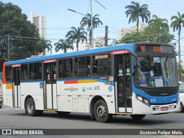 Transportadora Globo 670 na cidade de Recife, Pernambuco, Brasil, por Gustavo Felipe Melo. ID da foto: 8460462.