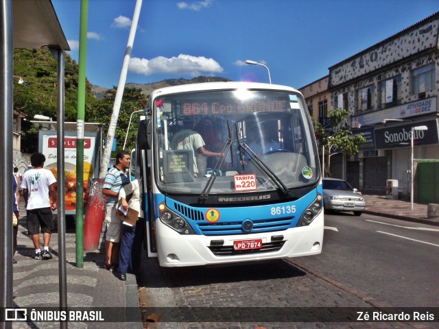 Auto Viação Jabour 86135 na cidade de Rio de Janeiro, Rio de Janeiro, Brasil, por Zé Ricardo Reis. Número da foto: #8462512.