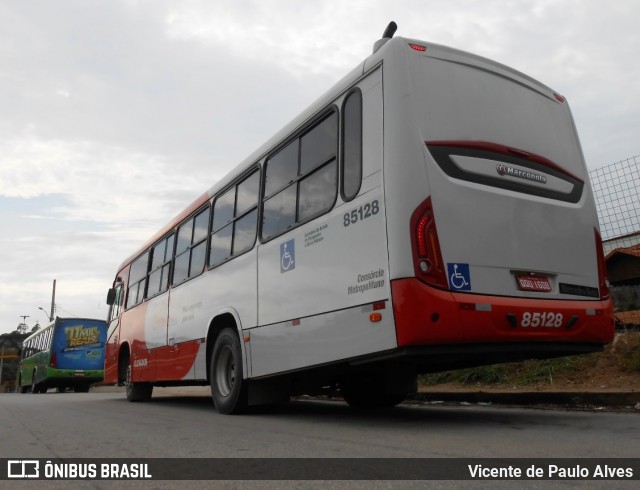 Transjuatuba > Stilo Transportes 85128 na cidade de Mateus Leme, Minas Gerais, Brasil, por Vicente de Paulo Alves. Número da foto: #8463106.