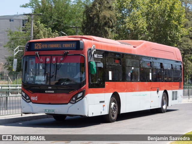 Buses Vule 1920 na cidade de La Florida, Santiago, Metropolitana de Santiago, Chile, por Benjamin Saavedra. Número da foto: #8461507.