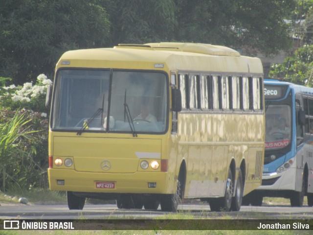 Ônibus Particulares 4237 na cidade de Jaboatão dos Guararapes, Pernambuco, Brasil, por Jonathan Silva. ID da foto: 8464656.