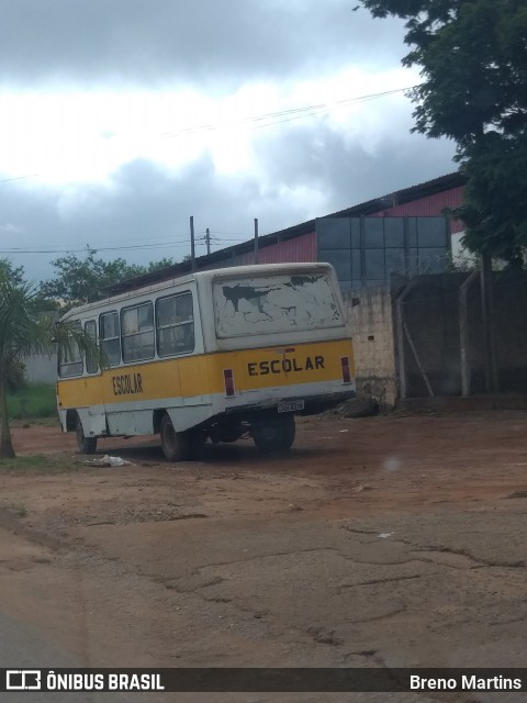 Escolares 8276 na cidade de Capelinha, Minas Gerais, Brasil, por Breno Martins. ID da foto: 8467400.