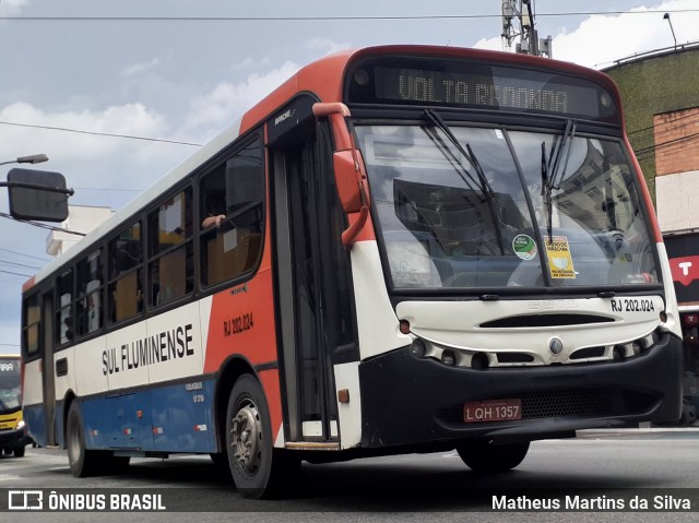 Viação Sul Fluminense RJ 202.024 na cidade de Volta Redonda, Rio de Janeiro, Brasil, por Matheus Martins da Silva. Número da foto: #8468826.
